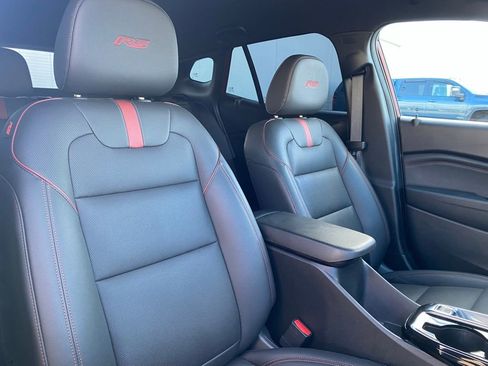 Used 2024 Chevrolet Trax RS w/ Driver Confidence Package image 17