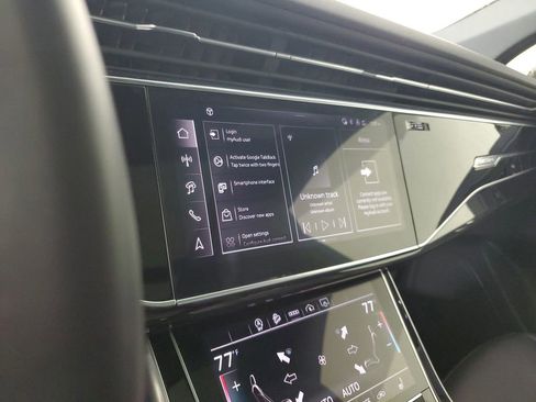 Used 2025 Audi Q7 2.0T Premium w/ Convenience Package image 28