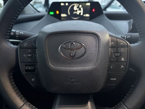 Used 2025 Toyota Prius LE image 25