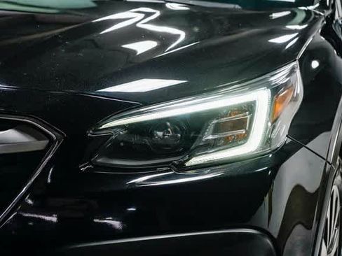 Used 2020 Subaru Outback Premium image 7