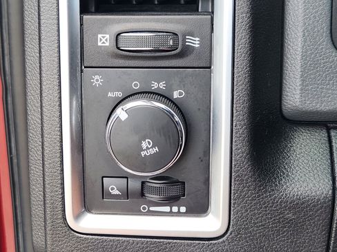 Used 2016 RAM 1500 Lone Star RWD image 23