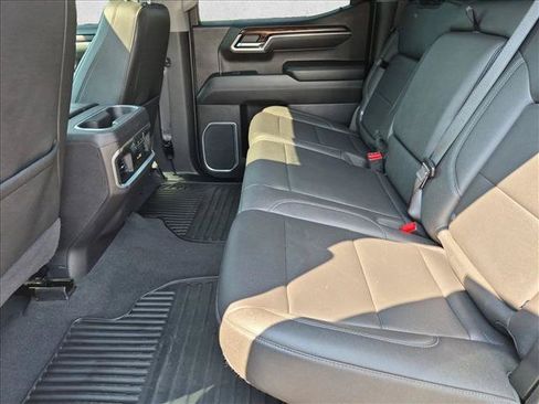 Used 2024 GMC Sierra 1500 SLT w/ SLT Premium Package AWD/4WD image 19