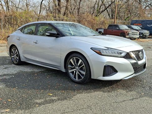 Used 2020 Nissan Maxima 3.5 SV w/ Floor Mat Group image 4