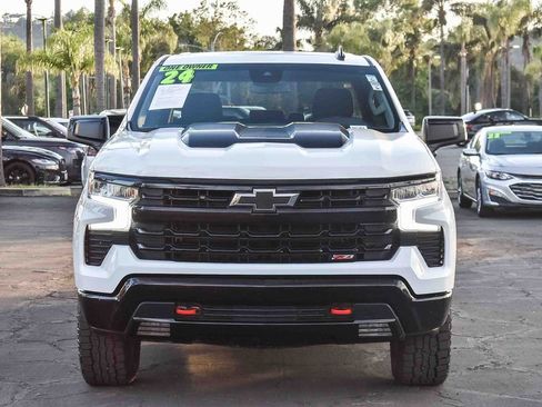Used 2024 Chevrolet Silverado 1500 LT Trail Boss w/ Protection Package AWD/4WD image 2