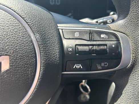 Used 2023 Kia Sportage LX AWD/4WD image 8