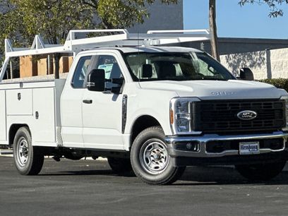 New 2026 Ford F250 XL w/ XL Chrome Package