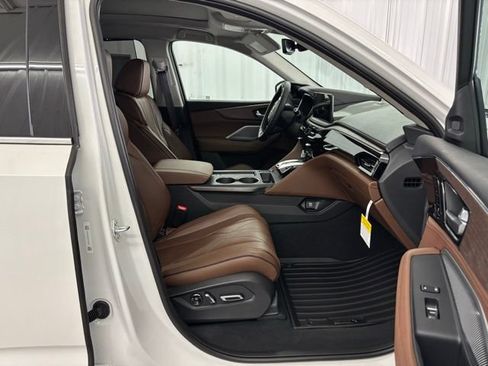 Certified 2026 Acura MDX SH-AWD w/ Advance Package image 32