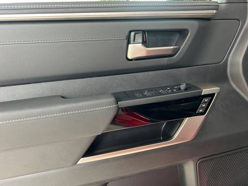 New 2026 Toyota Tundra Limited AWD/4WD image 9