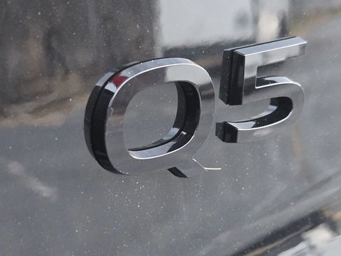 New 2025 Audi Q5 Premium Plus image 39