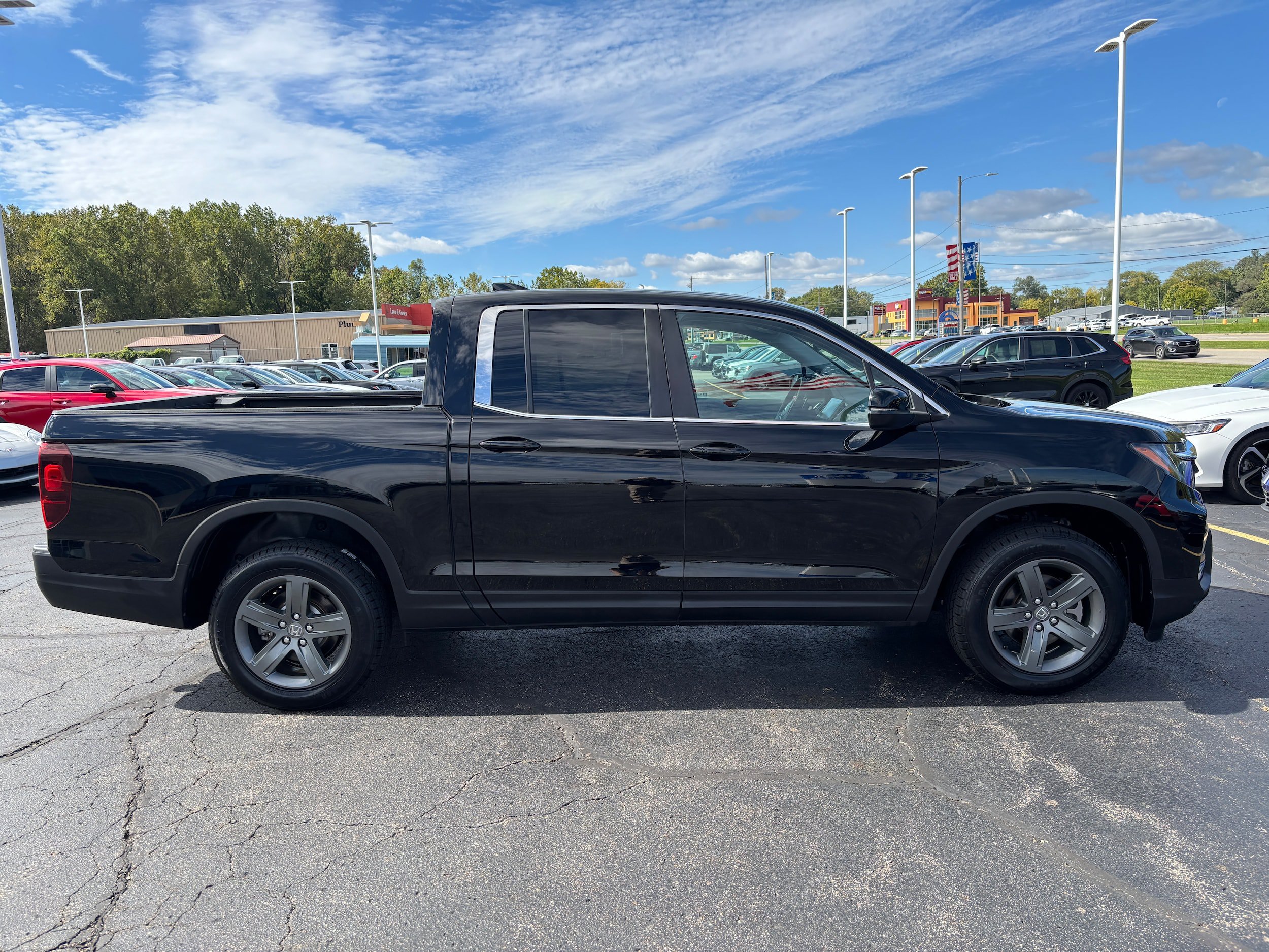 Certified 2023 Honda Ridgeline RTL image 5