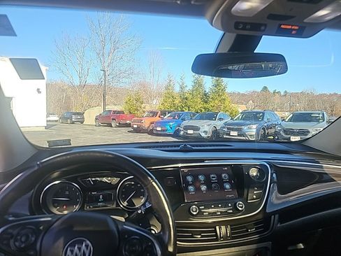 Used 2019 Buick Envision Essence image 18