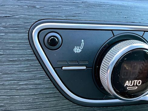 Used 2020 Audi A4 2.0T Premium w/ Convenience Package image 36