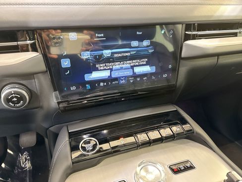 New 2025 Lincoln Navigator L Reserve image 20