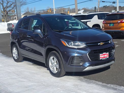 Certified 2019 Chevrolet Trax LT w/ Driver Confidence Package image 9