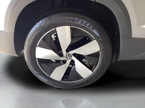 Certified 2024 Volkswagen Taos S AWD/4WD image 25