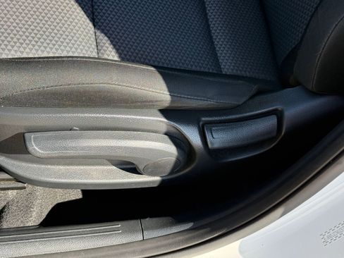 Used 2025 Kia Soul LX w/ LX Technology Package image 22