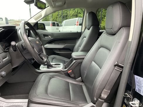 Used 2022 Chevrolet Colorado LT w/ Luxury Package RWD image 16