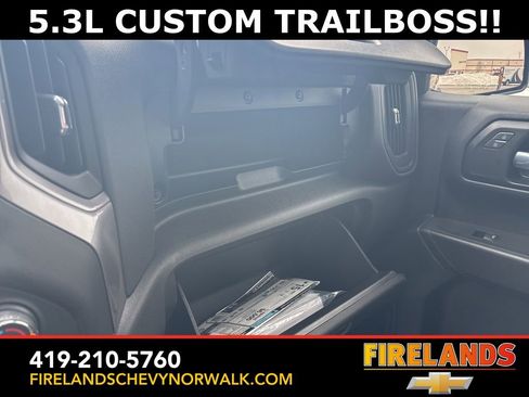 Used 2021 Chevrolet Silverado 1500 Custom Trail Boss w/ LPO, Dark Essentials Package image 28