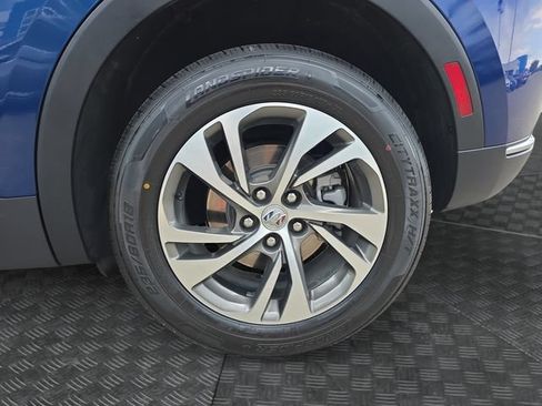 Used 2023 Buick Envision Essence FWD image 32