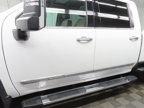 Used 2024 Chevrolet Silverado 2500 High Country image 50