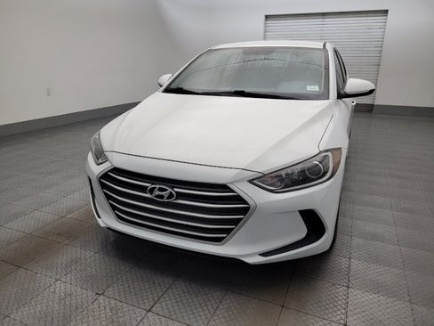 Used 2017 Hyundai Elantra SE FWD image 15