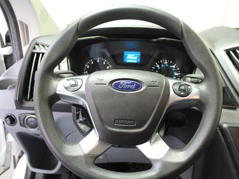 Used 2018 Ford Transit 250 130 Low Roof image 9