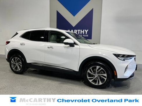 Used 2023 Buick Envision Essence FWD image 3