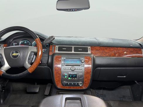 Used 2014 Chevrolet Tahoe LT w/ Luxury Package image 14