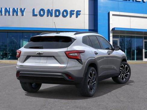 New 2026 Chevrolet Trax RS w/ Sunroof Package image 4