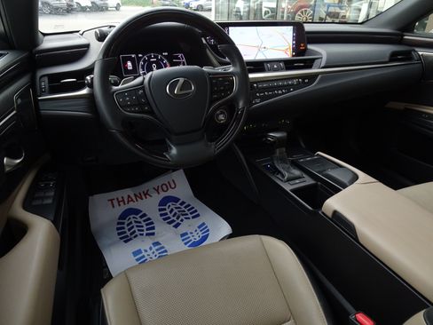 Used 2019 Lexus ES 350 w/ Premium Package FWD image 16