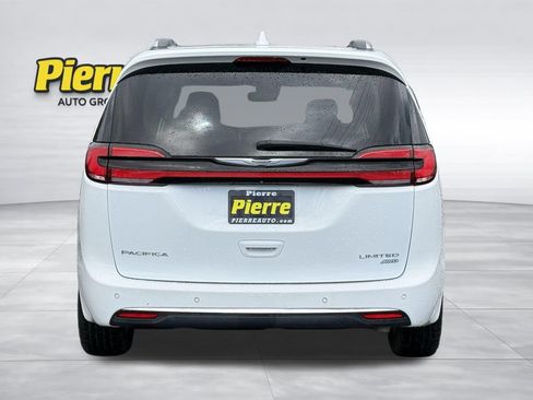 Used 2021 Chrysler Pacifica Limited w/ Premium & Safety Sphere Group AWD/4WD image 6