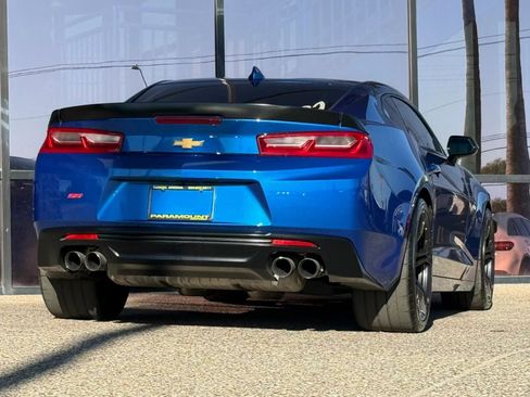 Used 2017 Chevrolet Camaro SS image 12
