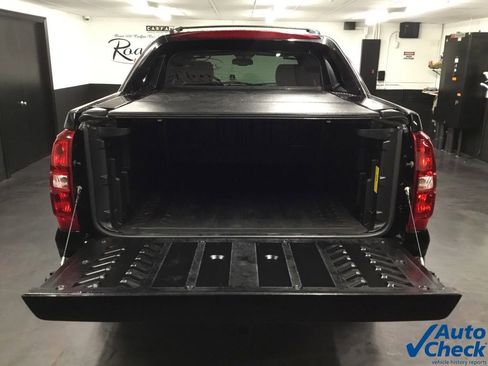 Used 2012 Chevrolet Avalanche LTZ image 12