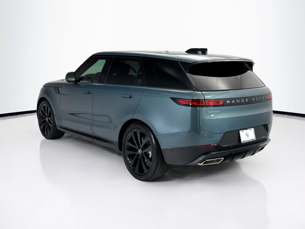 Used 2025 Land Rover Range Rover Sport SE AWD/4WD image 7