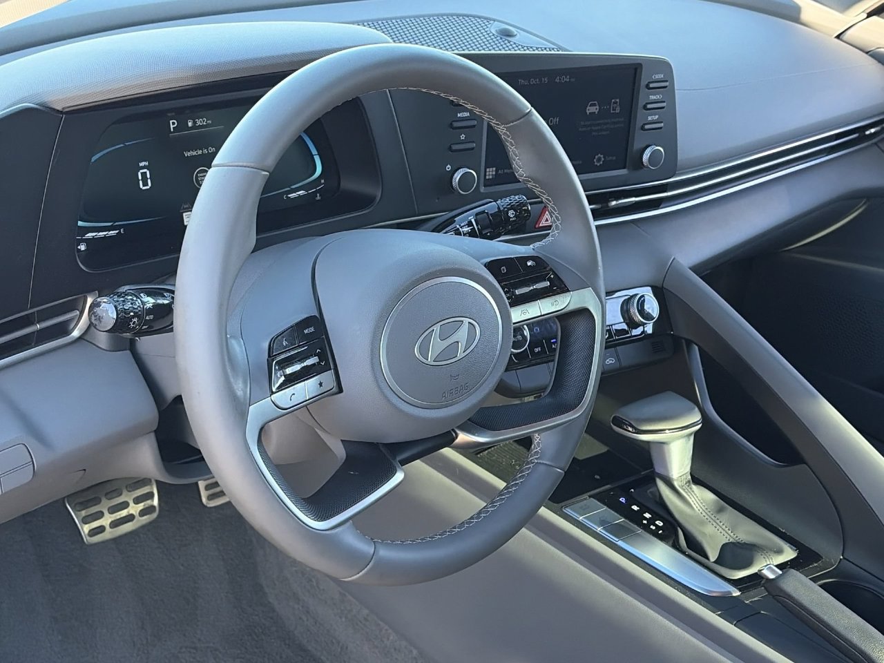 Certified 2025 Hyundai Elantra Sport FWD image 17