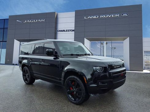 Certified 2023 Land Rover Defender 130 X AWD/4WD image 7