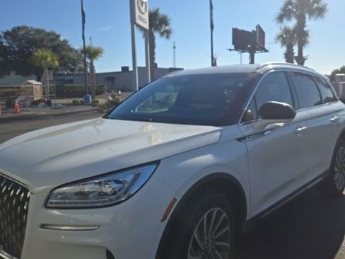 Used 2023 Lincoln Corsair Reserve image 6