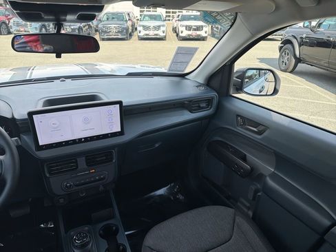 Certified 2025 Ford Maverick XLT w/ XLT Luxury Package image 13