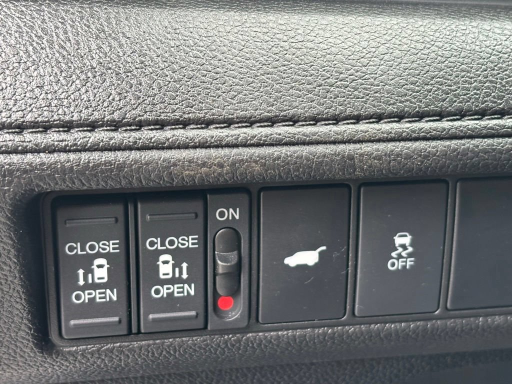 Used 2025 Honda Odyssey Sport-L image 34