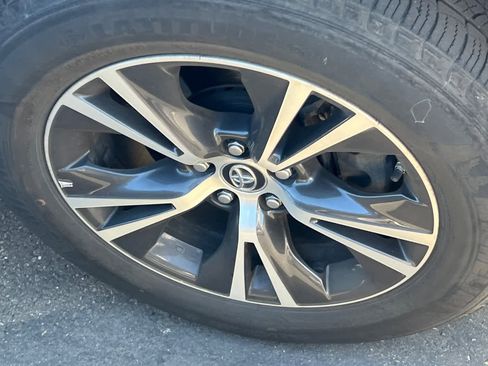 Certified 2019 Toyota Highlander LE AWD/4WD image 15