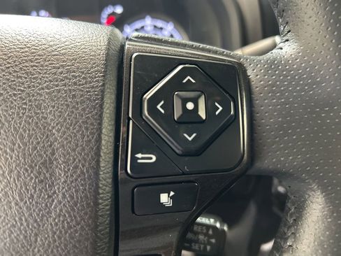 Used 2024 Toyota 4Runner TRD Off-Road image 22