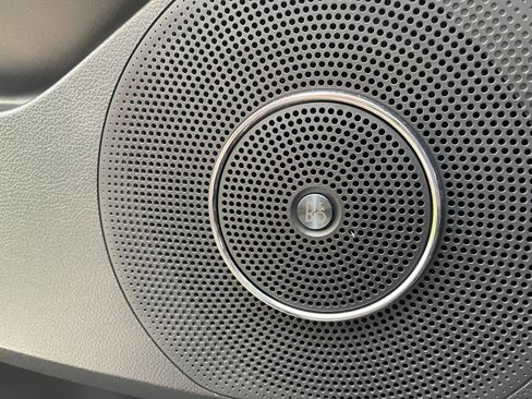 Used 2022 Ford Expedition Max Limited image 10