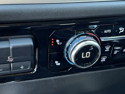 Used 2024 GMC Sierra 1500 Elevation w/ Elevation Premium Package image 21