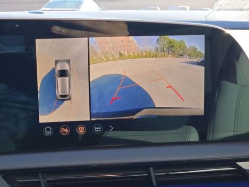 New 2026 Cadillac Optiq Luxury 1 image 27