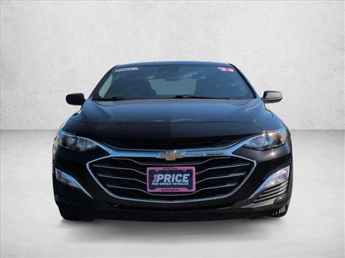 Used 2023 Chevrolet Malibu LS FWD image 2