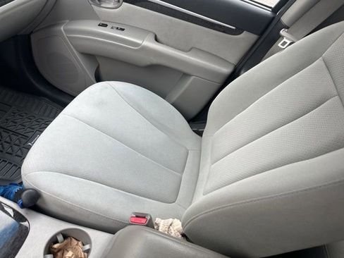 Used 2009 Hyundai Santa Fe SE image 4