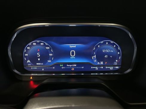 Certified 2024 Chevrolet Tahoe Z71 w/ Luxury Package image 19