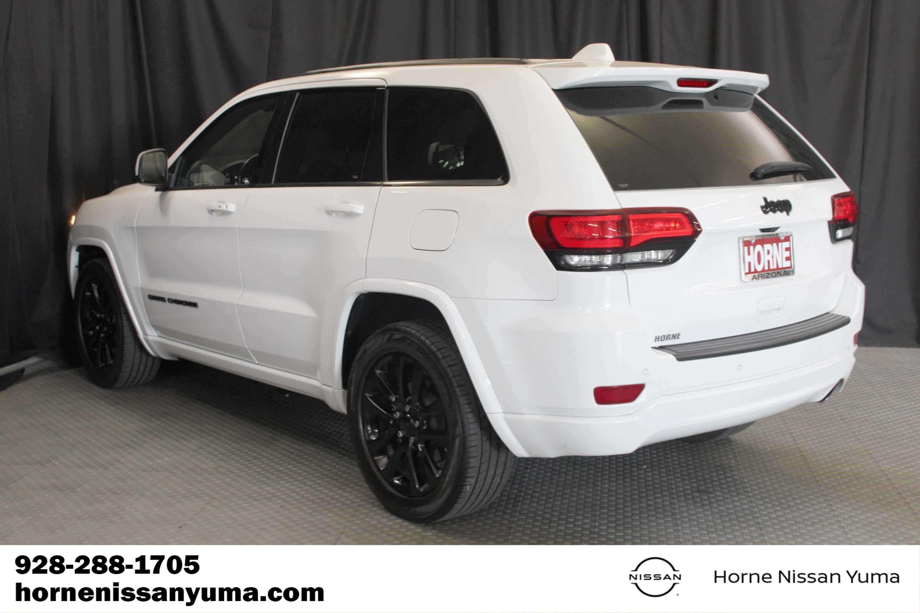 Used 2020 Jeep Grand Cherokee Altitude RWD image 15