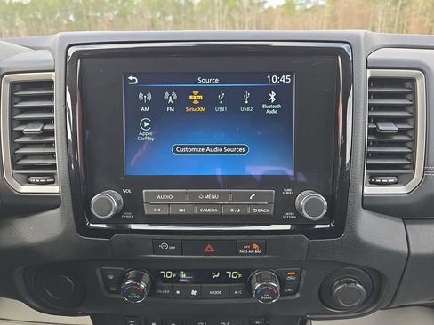 Used 2024 Nissan Frontier SV w/ SV Convenience Package image 24