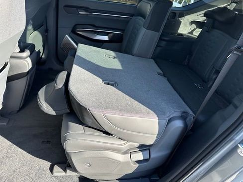 Used 2024 Kia EV9 Wind image 18